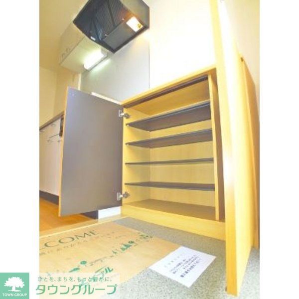 サンモール・Sの玄関写真
