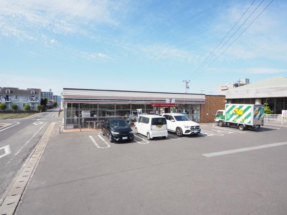 コンビニ　セブンイレブン神野西4丁目店（コンビニ）まで260m