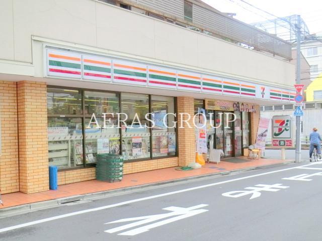 コンビニ　セブンイレブン北区赤羽南2丁目（コンビニ）まで98m