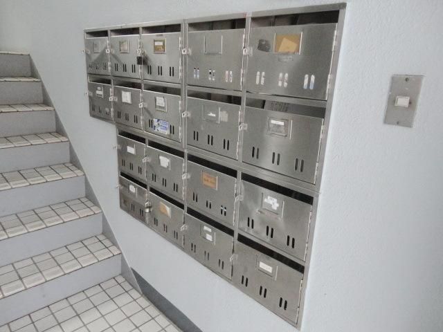 リバーサイドマンションの外観写真
