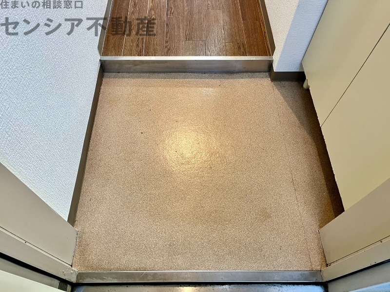 Jクレスト関目の玄関写真