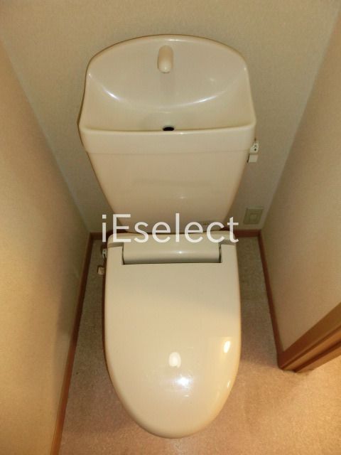 トイレ　シンプルな清潔感のあるトイレです！