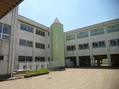 小学校　加東市立滝野東小学校（小学校）まで2446m