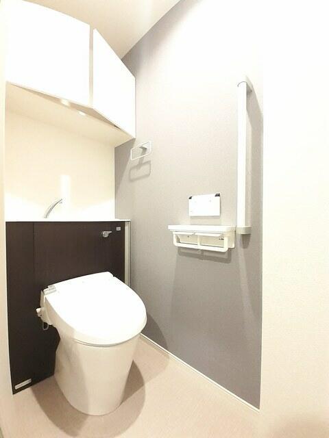 ＪＲ京浜東北線 大森駅 徒歩10分 6階建 築4年のトイレ写真