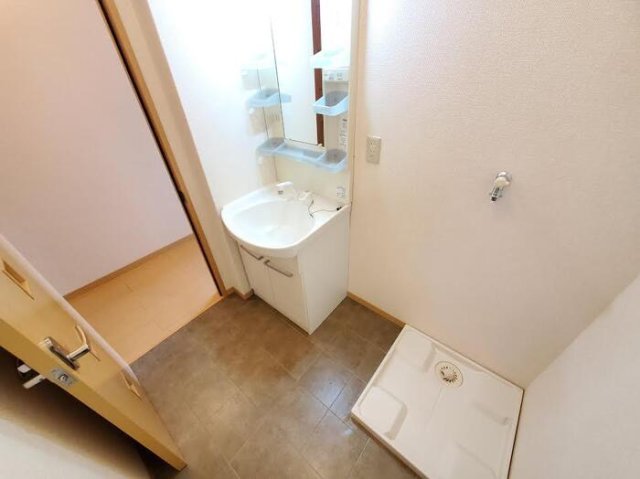 ＪＲ東海道本線 南彦根駅 徒歩14分 2階建 築46年の内装写真