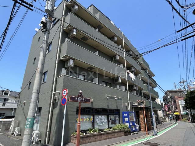 トラットリアケー&エムの外観写真