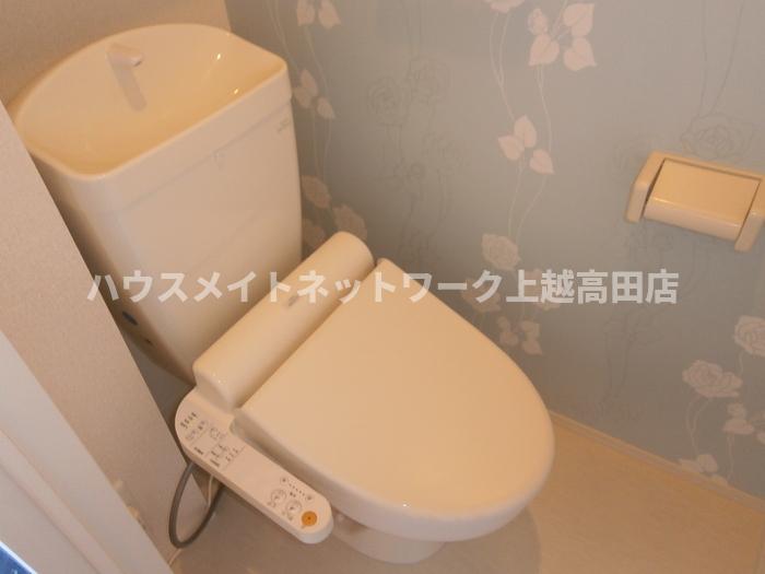 トイレ　温水洗浄便座