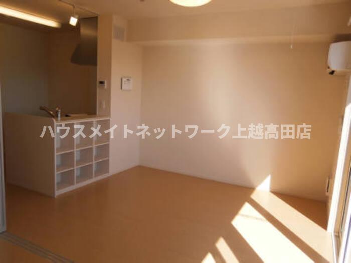居室・リビング　LDK8.9帖