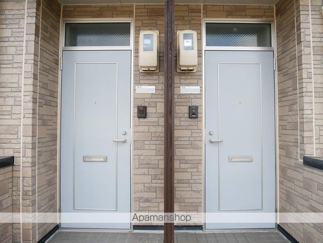 ＪＲ山陰本線 鳥取駅 バス乗車時間：9分 最寄りバス停で下車 徒歩4分 2階建 築25年の外観写真