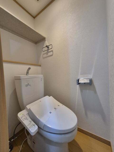 トイレ　●温水洗浄便座は残置物扱いに…