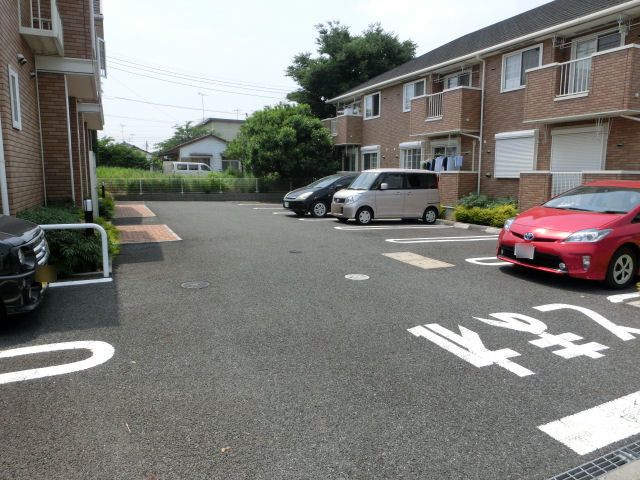 駐車場　敷地内の駐車場です。