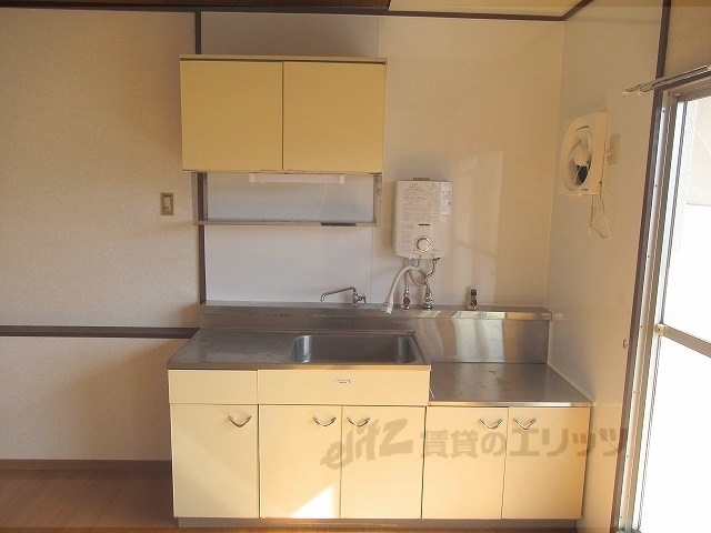 第二辻ハイツのキッチン写真