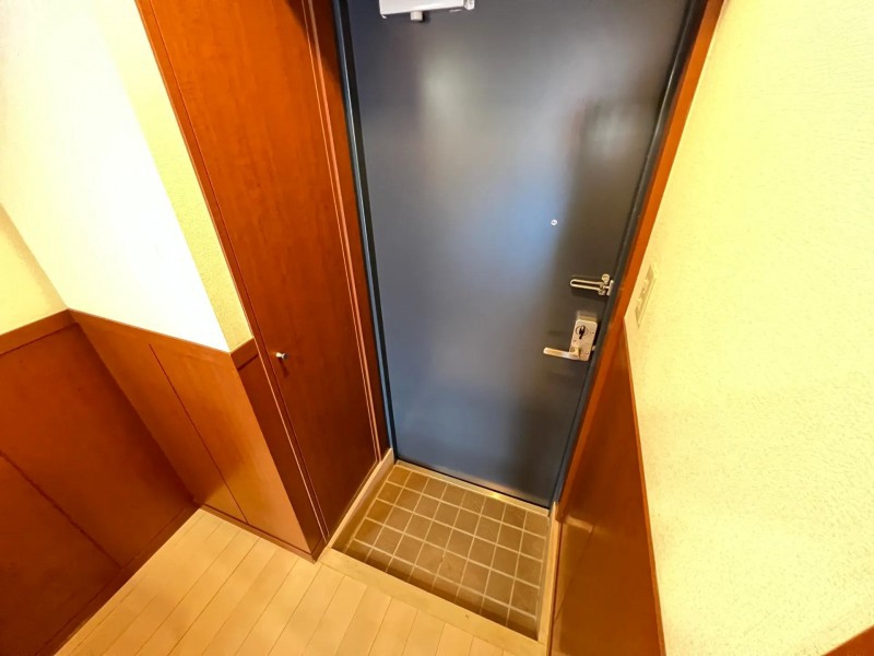 筑豊電気鉄道 永犬丸駅 徒歩14分 5階建 築23年の玄関写真