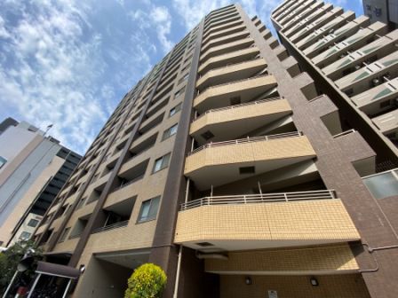 地下鉄谷町線 谷町六丁目駅 徒歩5分 築23年