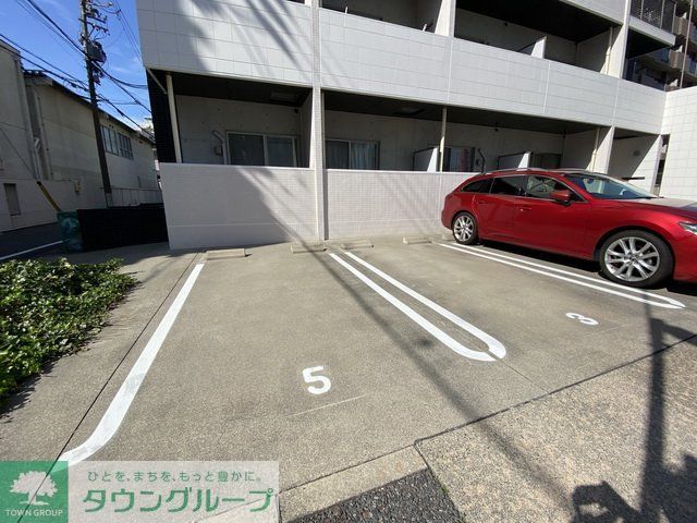 駐車場　駐車場