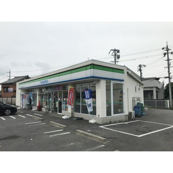 コンビニ　ファミリーマート（コンビニ）まで1037m