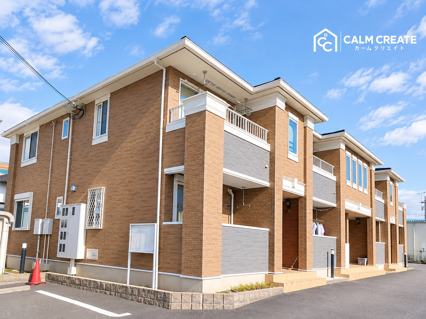 建物外観　最上階の南向き●全居室エアコン、浴室乾燥機＆追い焚き機能有◎