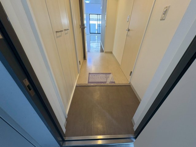 玄関　S-FORT鶴舞cube