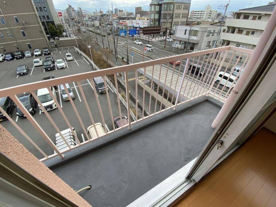 【松山市南江戸のマンションの洗面設備】