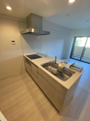 キッチン　同タイプ2Fの室内写真（参考写真）になります。