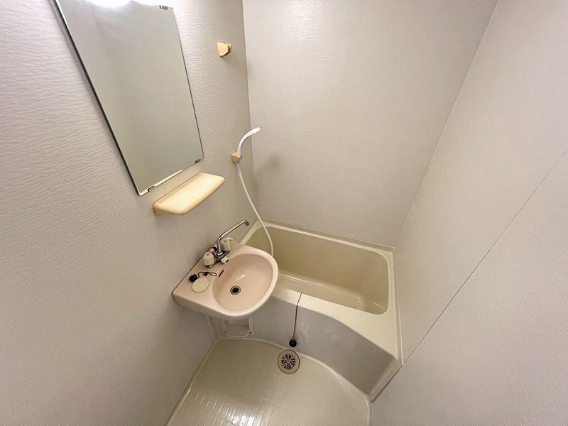 バス・シャワールーム　同等タイプのイメージ写真です。