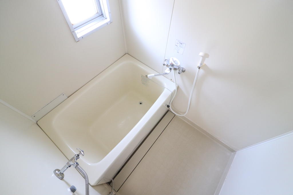 バス・シャワールーム　お風呂です