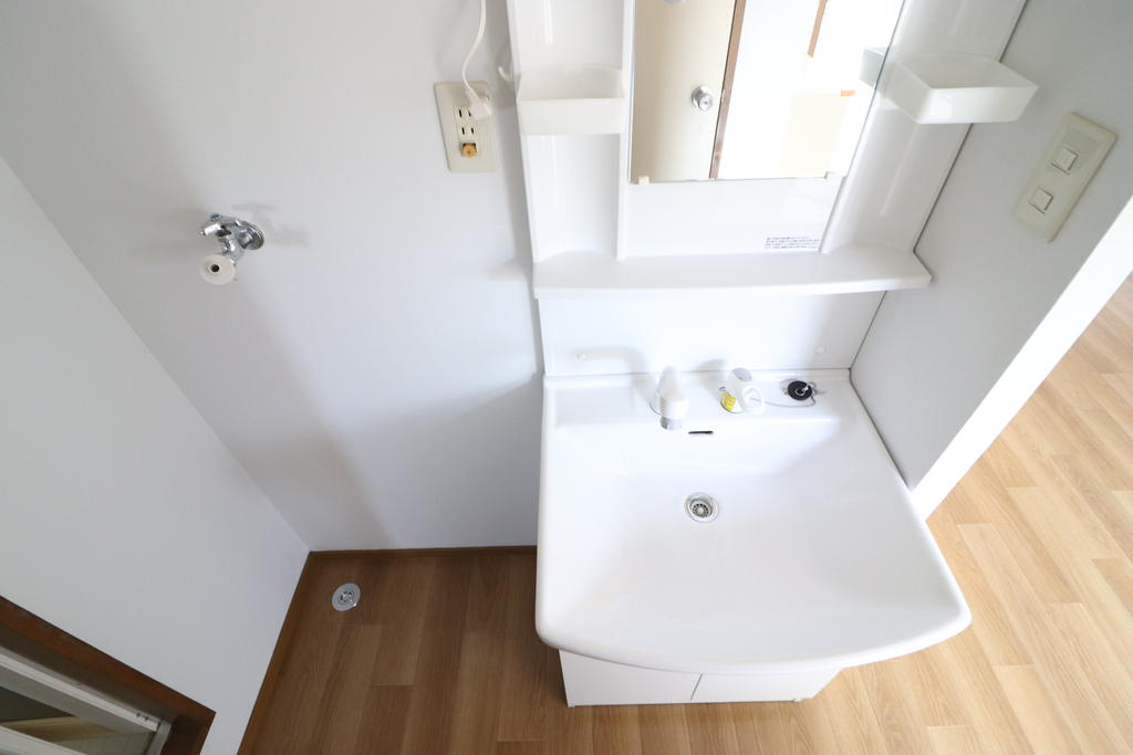 洗面設備　独立洗面台付き