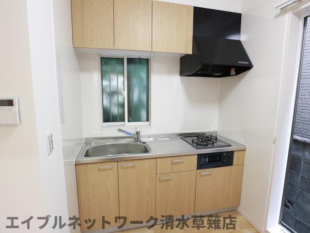 【静岡市清水区草薙のマンションのキッチン】