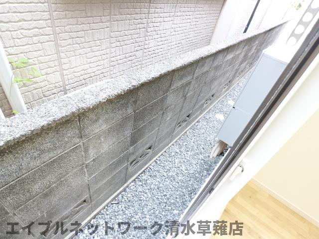 【静岡市清水区草薙のマンションのバルコニー】