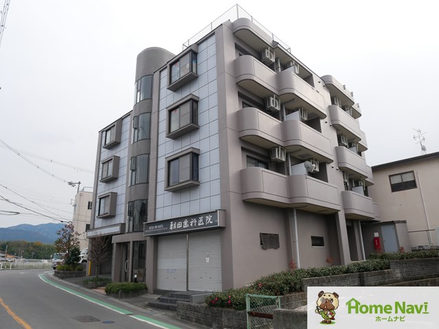 建物外観　「ピソ・デ・ホベン」、現地待ち合わせでのご案内も可能です