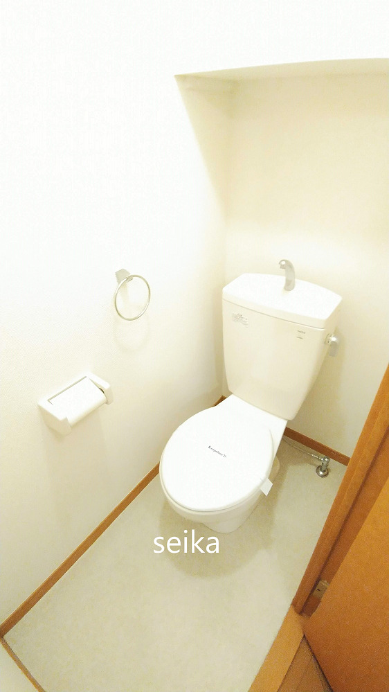 【クライネシュロスのトイレ】