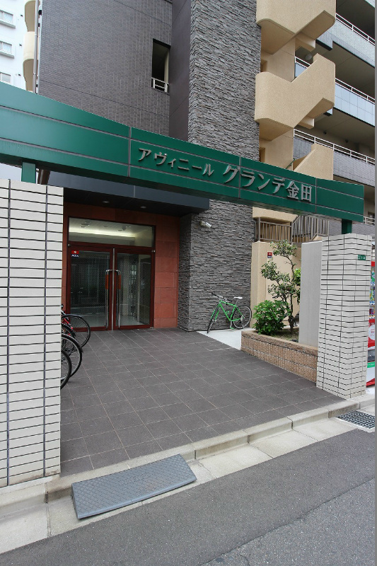 エントランス　高級感もありオシャレなエントランスです。