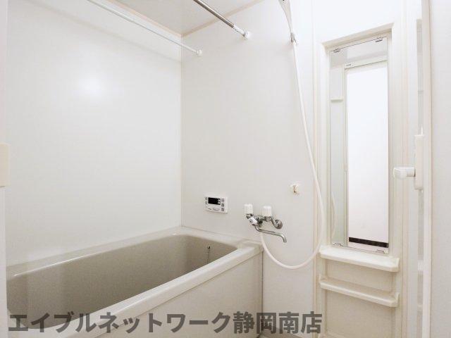 バス・シャワールーム　日々の疲れを癒すお風呂付です