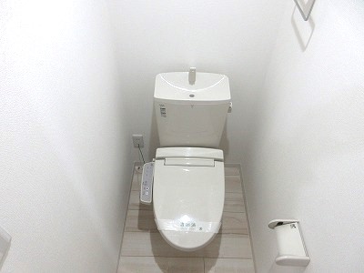 トイレ　ウォシュレット付