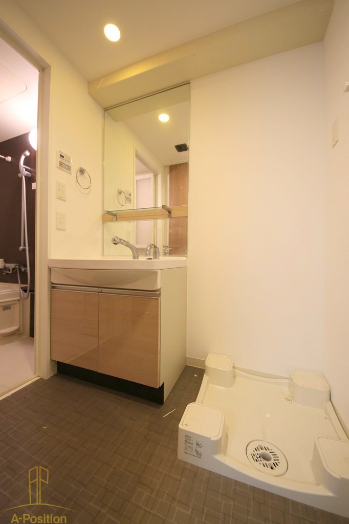 洗面設備　プレサンス堺筋本町駅前