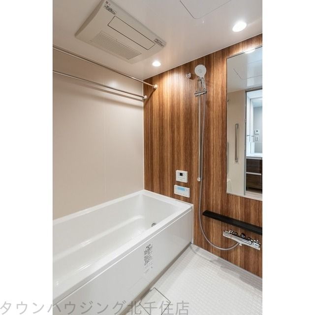 【荒川区町屋のマンションのバス・シャワールーム】