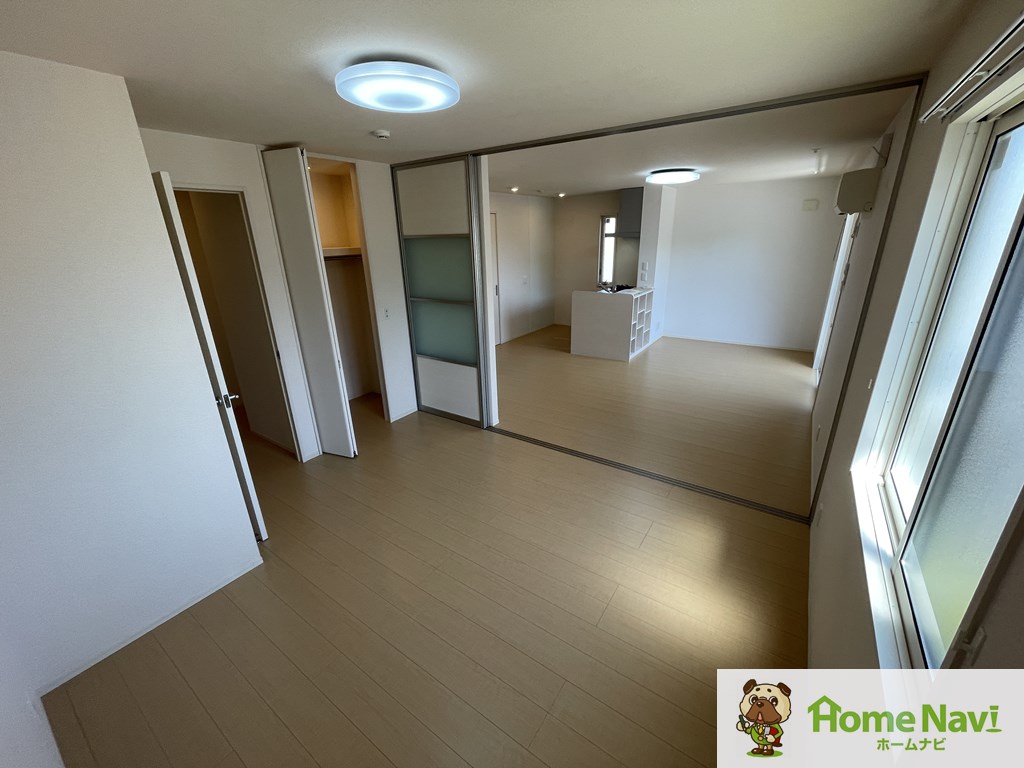 セキュリティ　大きな収納で荷物もすっきり片付きます。