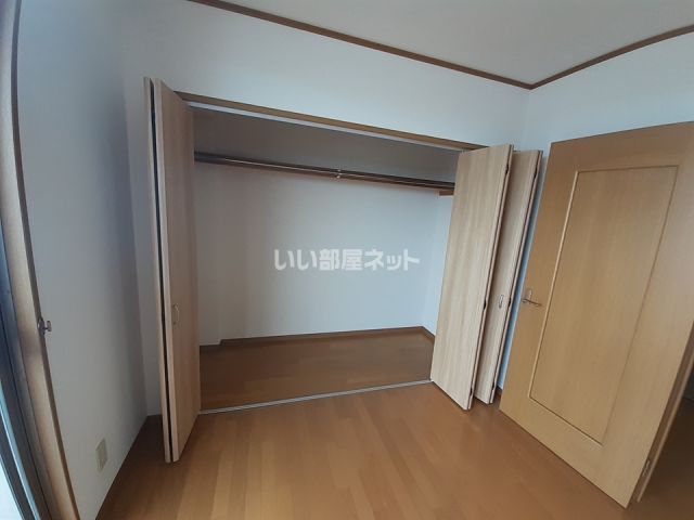 【ロイヤル芝原南館の収納】