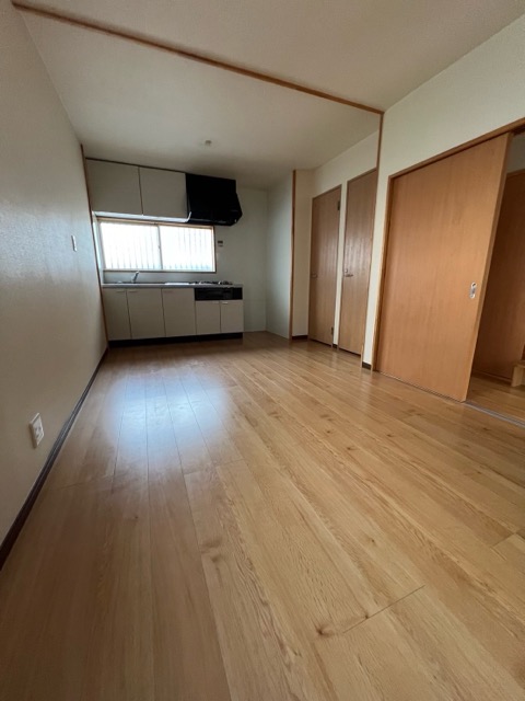宮野町戸建て貸家の居間写真