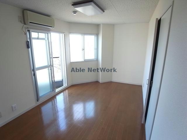 居室・リビング　※同物件別部屋参考写真