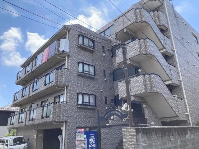 横浜市神奈川区羽沢町のマンションの建物外観