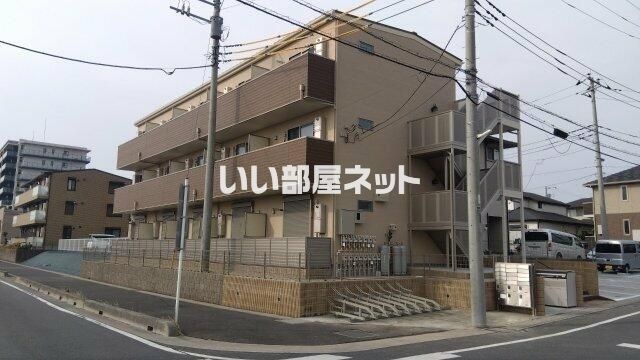 【アニーサ．ケーの建物外観】