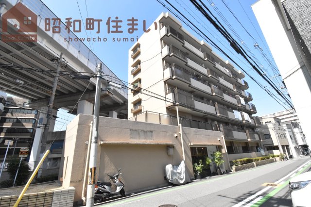 大阪市東住吉区北田辺のマンションの建物外観