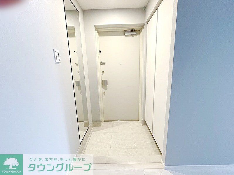 玄関　お問合せは(株)タウンハウジングレジデンス事業部【03-…