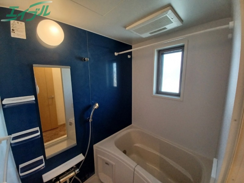 バス・シャワールーム　同タイプ参考写真です