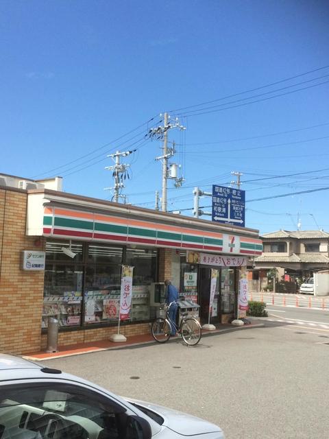 【和歌山市東高松のアパートのコンビニ】