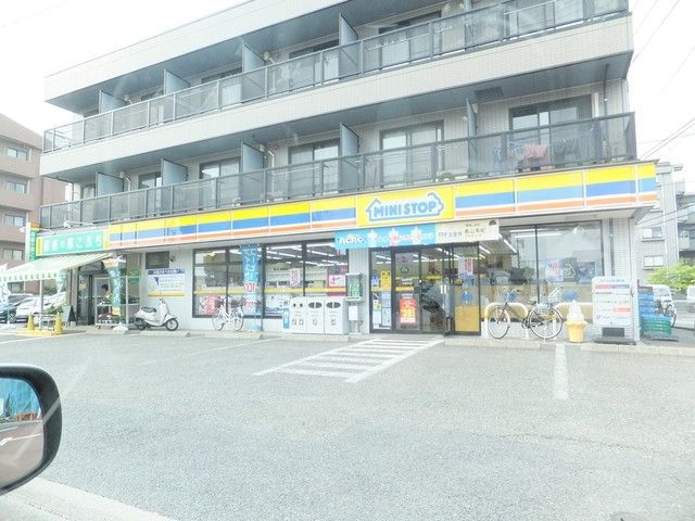 【町田市小川のアパートのコンビニ】