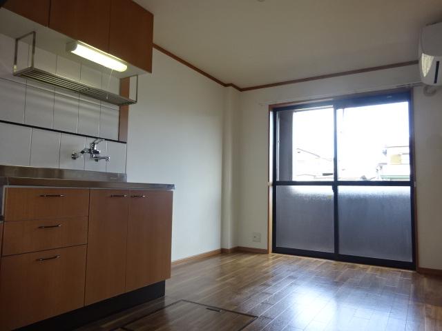 居室・リビング　リビング