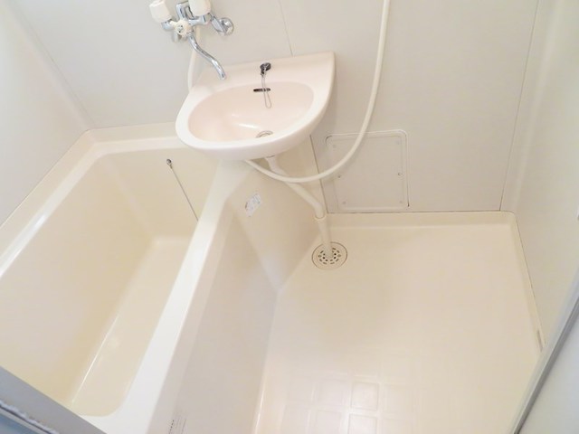 バス・シャワールーム　他部屋参考画像