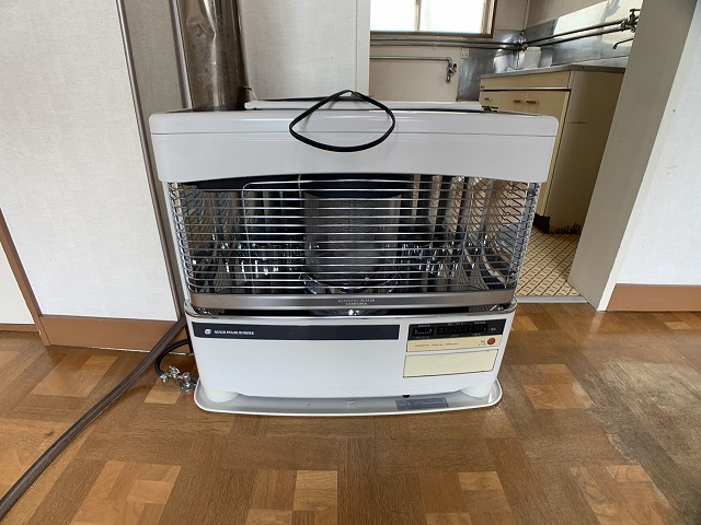 その他設備　灯油暖房